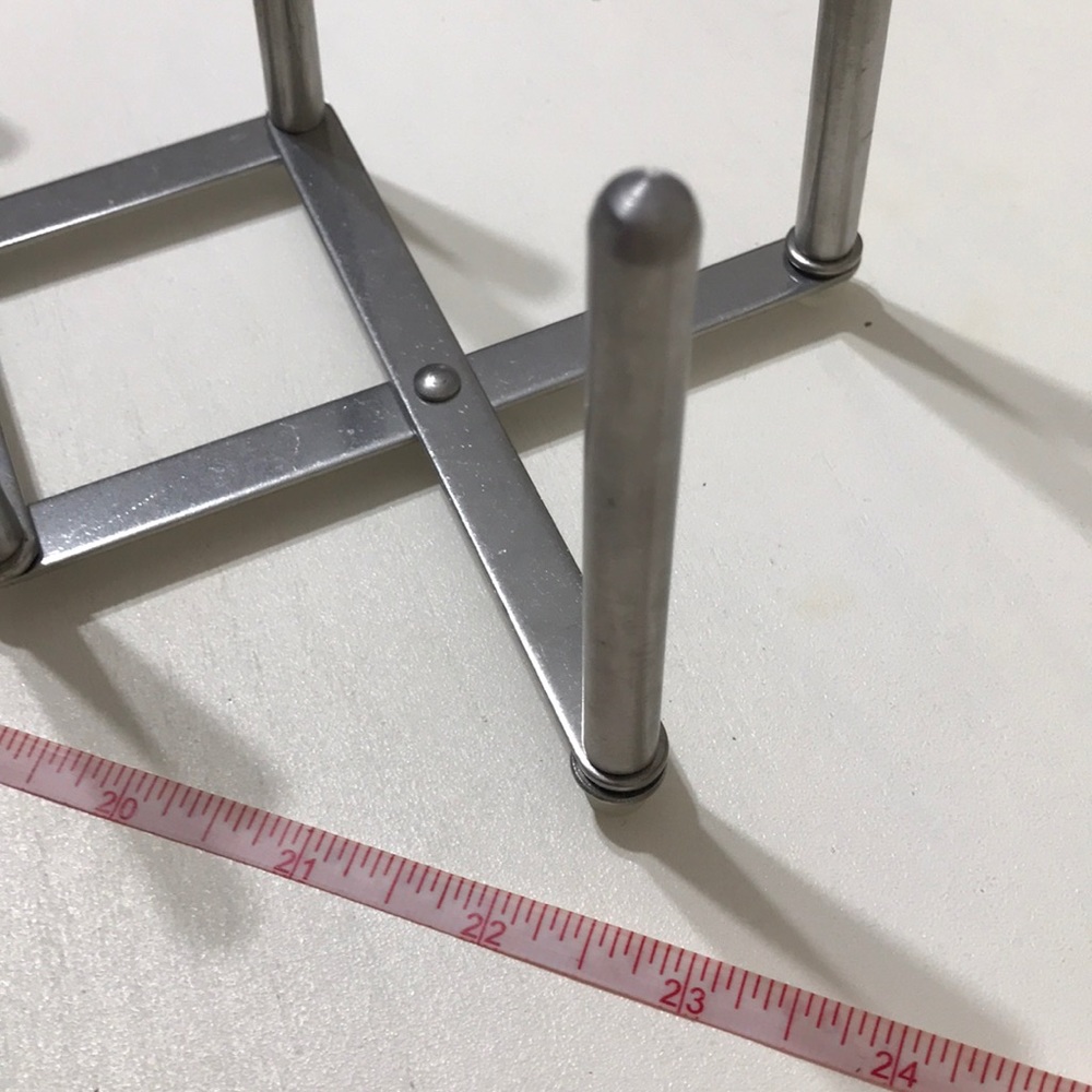 Adjustable Cookware Holder - Picture 5 of 6